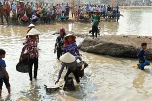 Lễ hội  Dua Tpeng (Phá bàu) - Di sản văn hóa độc đáo của đồng bào Khmer 7