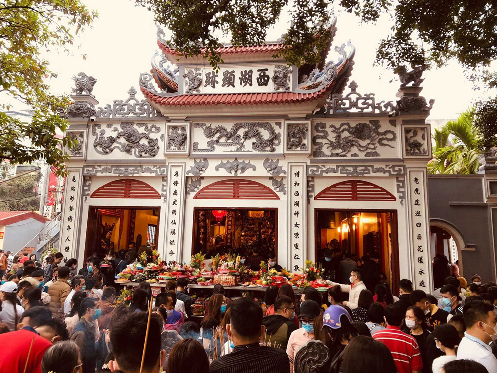 Phủ Tây Hồ Hà Nội - Điểm đến tâm linh nổi tiếng của Thủ đô 5