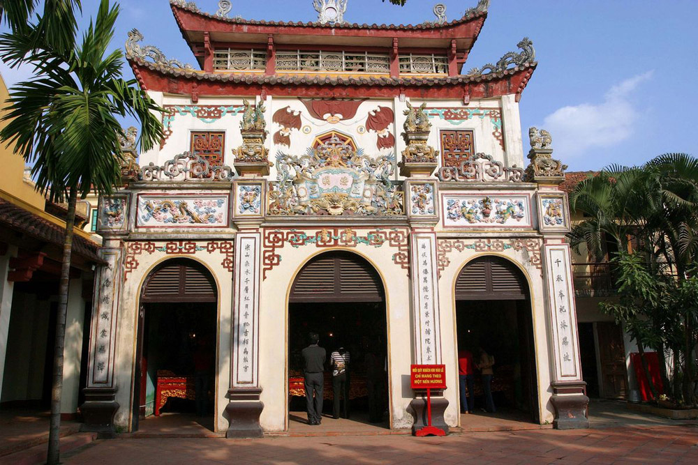 Phủ Tây Hồ Hà Nội - Điểm đến tâm linh nổi tiếng của Thủ đô 11