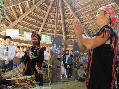 Lễ hội Cầu mùa của dân tộc Tà Ôi 1