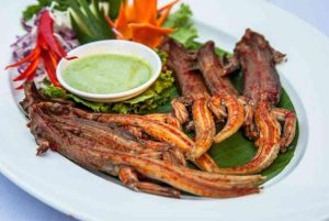 Thằn lằn núi bà Đen, món đặc sản quý hiếm của vùng Tây Ninh 1