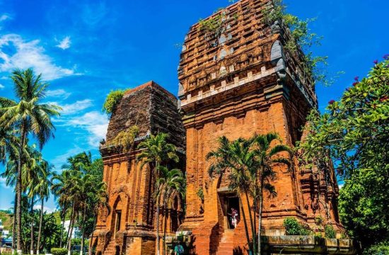 Tháp Đôi: Dấu ấn Chăm Pa cổ kính của Gia Lai  20