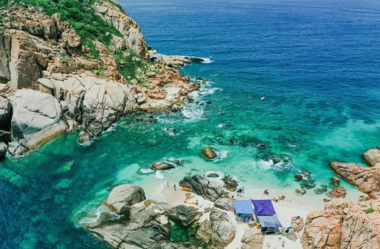 Đến Khánh Hoà, đừng quên ghé Vịnh Vĩnh Hy đẹp say đắm lòng người 15