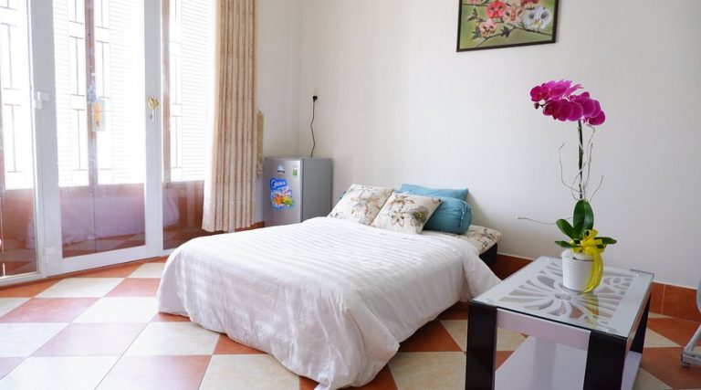 Winter Spring Hostel