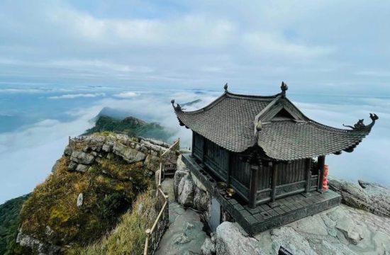 Núi Yên Tử & Quần thể tâm linh – Hành trình tìm về cõi thiền giữa mây ngàn 13