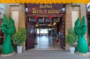 Buffet Sen Á Đông - Thiên đường ẩm thực trong không gian đậm chất Việt bên Vịnh Hạ Long 3