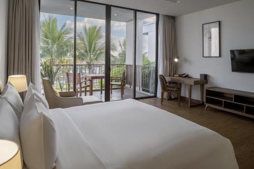 FLC Hạ Long Bay Golf Club & Luxury Resort 3