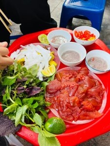 Sứa đỏ chấm mắm tôm – Hương vị “gây thương nhớ” của ẩm thực đường phố 36