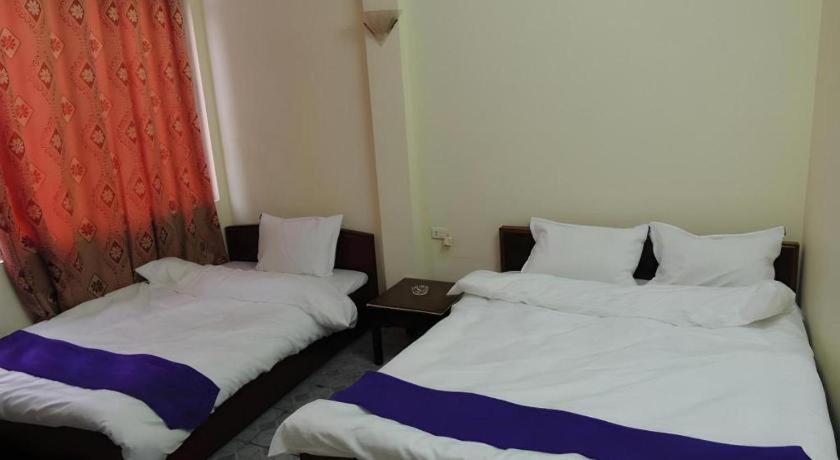 Halong Happy Hostel 1