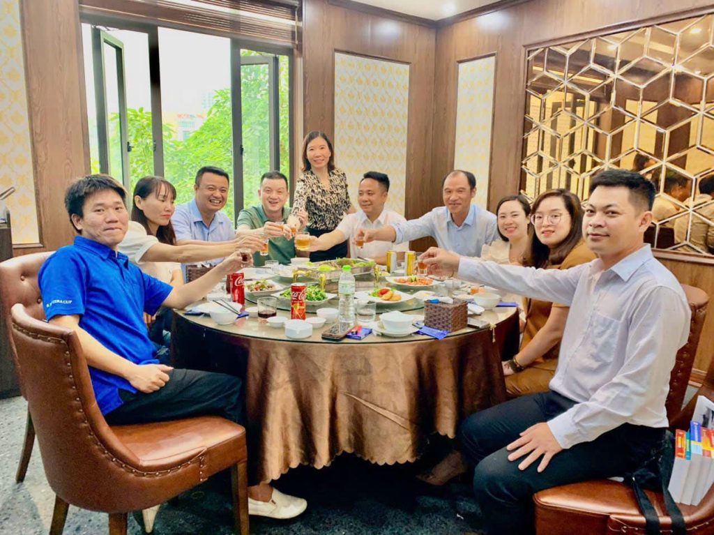 Chuỗi nhà hàng Hồng Hạnh – Thương hiệu ẩm thực lâu năm tại Quảng Ninh 3