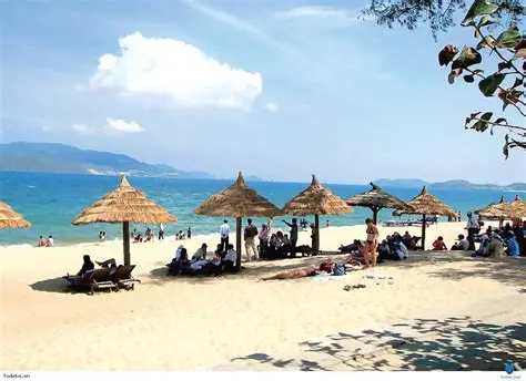 Khám phá Bãi Biển Bãi Cháy – Quảng Ninh 3