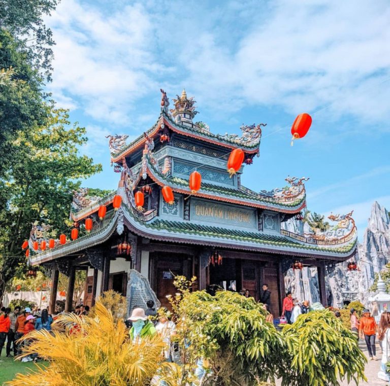 Chùa Thanh Lương – Ngôi chùa ven biển với pho tượng Phật nổi kỳ diệu