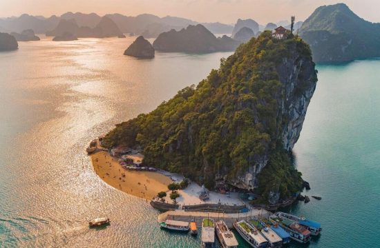 Đảo Ti Tốp – Điểm đến không thể bỏ qua tại Vịnh Hạ Long 9
