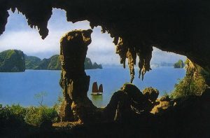 Hang Trinh Nữ – Biểu tượng tình yêu bất tử giữa lòng di sản Hạ Long 21