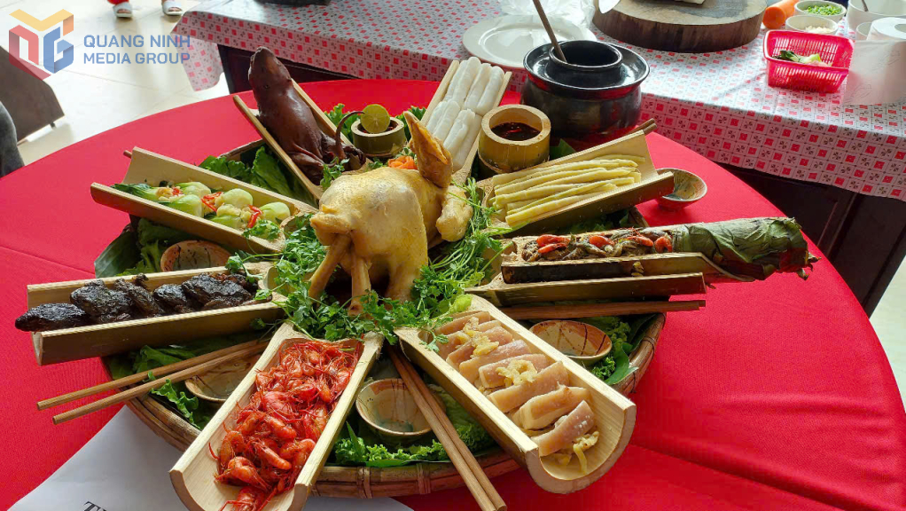 Hội Kiêng Gió – Nét Văn Hóa Đặc Sắc Của Người Dao ở Bình Liêu 4 Hội Kiêng Gió – Nét Văn Hóa Đặc Sắc Của Người Dao ở Bình Liêu 3