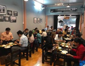 Nhà hàng Thành Thúy – Cơm bình dân và lẩu hải sản tươi ngon tại Bãi Cháy 3