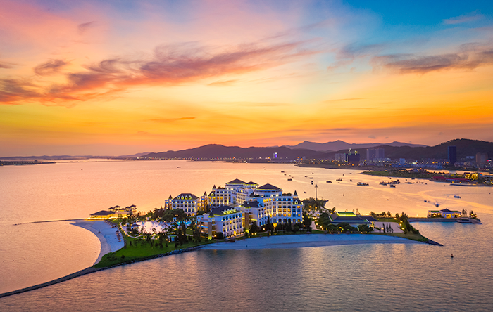 Nhà hàng Akoya – Nhà hàng sang trọng tại Vinpearl Hạ Long 1