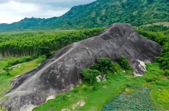 Núi đá voi Yang Tao – Cặp “voi đá” khổng lồ giữa đại ngàn Đắk Lắk 10