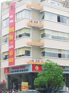 Nhà hàng Phương Thủy Hạ Long – thưởng thức hương vị biển cả giữa lòng Bãi Cháy 17