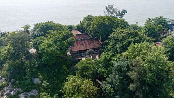 Đền Độc Cước - Bí Ẩn Ngôi Đền Linh Thiêng Bậc Nhất Xứ Thanh 2 Đền Độc Cước - Bí Ẩn Ngôi Đền Linh Thiêng Bậc Nhất Xứ Thanh 1