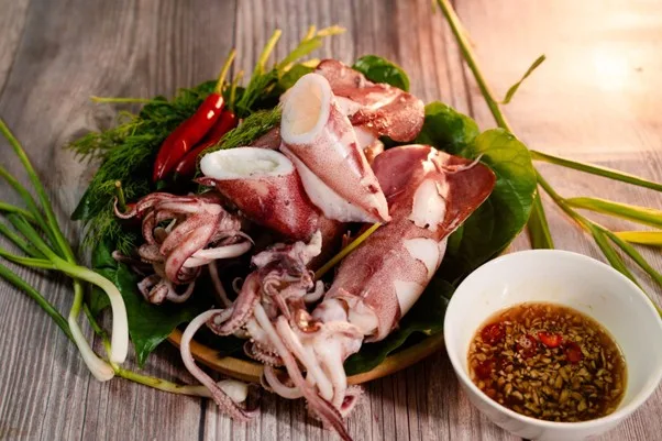 Hải sản Thanh Hoá: Cẩm nang từ A-Z cho tín đồ sành ăn 4 Hải sản Thanh Hoá: Cẩm nang từ A-Z cho tín đồ sành ăn 3