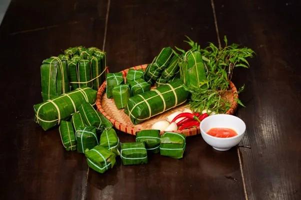 Nem chua Thanh Hóa - Dấu ấn đặc biệt của tinh hoa ẩm thực xứ Thanh 2 Nem chua Thanh Hóa - Dấu ấn đặc biệt của tinh hoa ẩm thực xứ Thanh 1